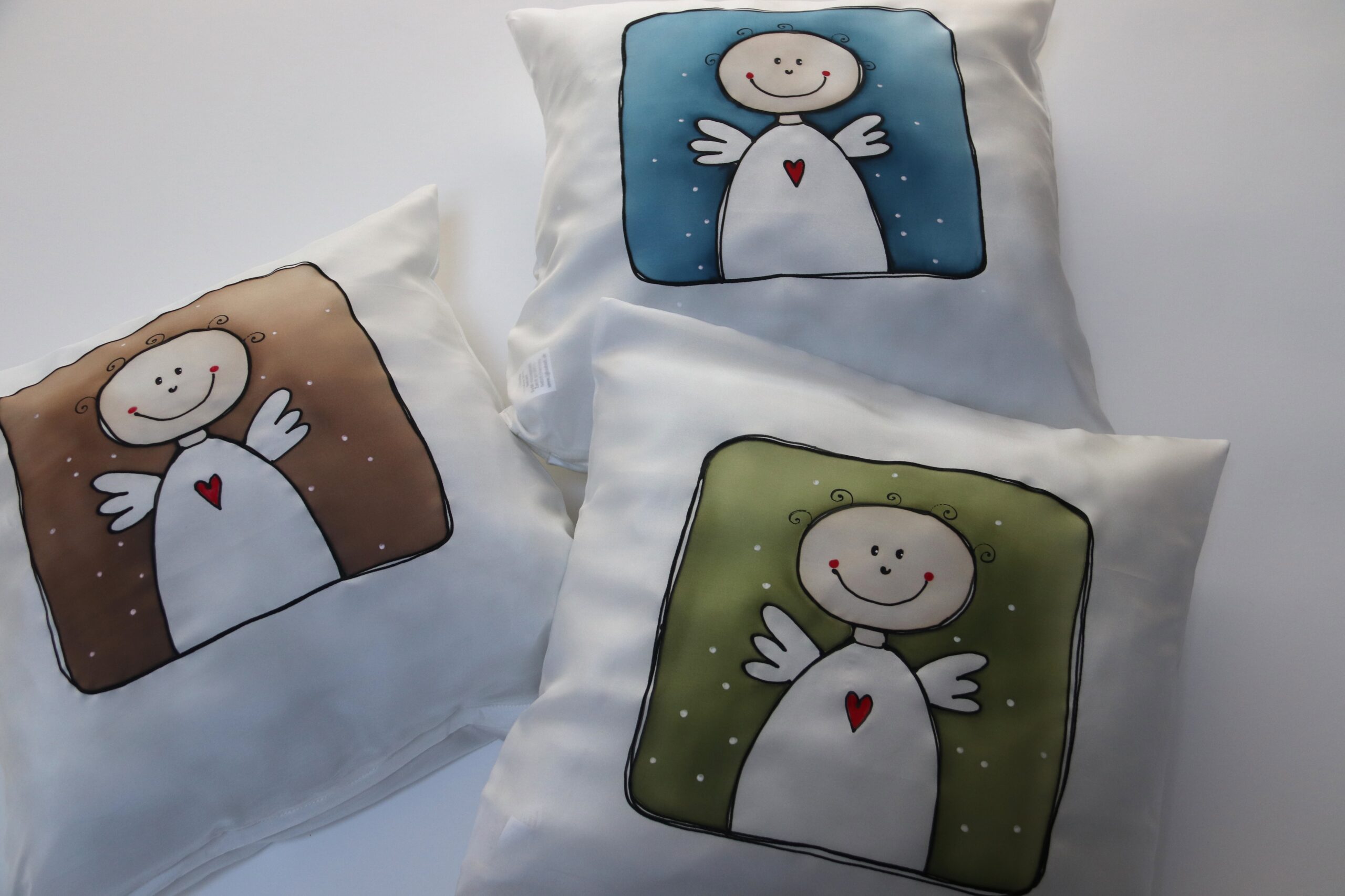 Maľovaná hodvábna obliečka ANJEL terakota - Image 2