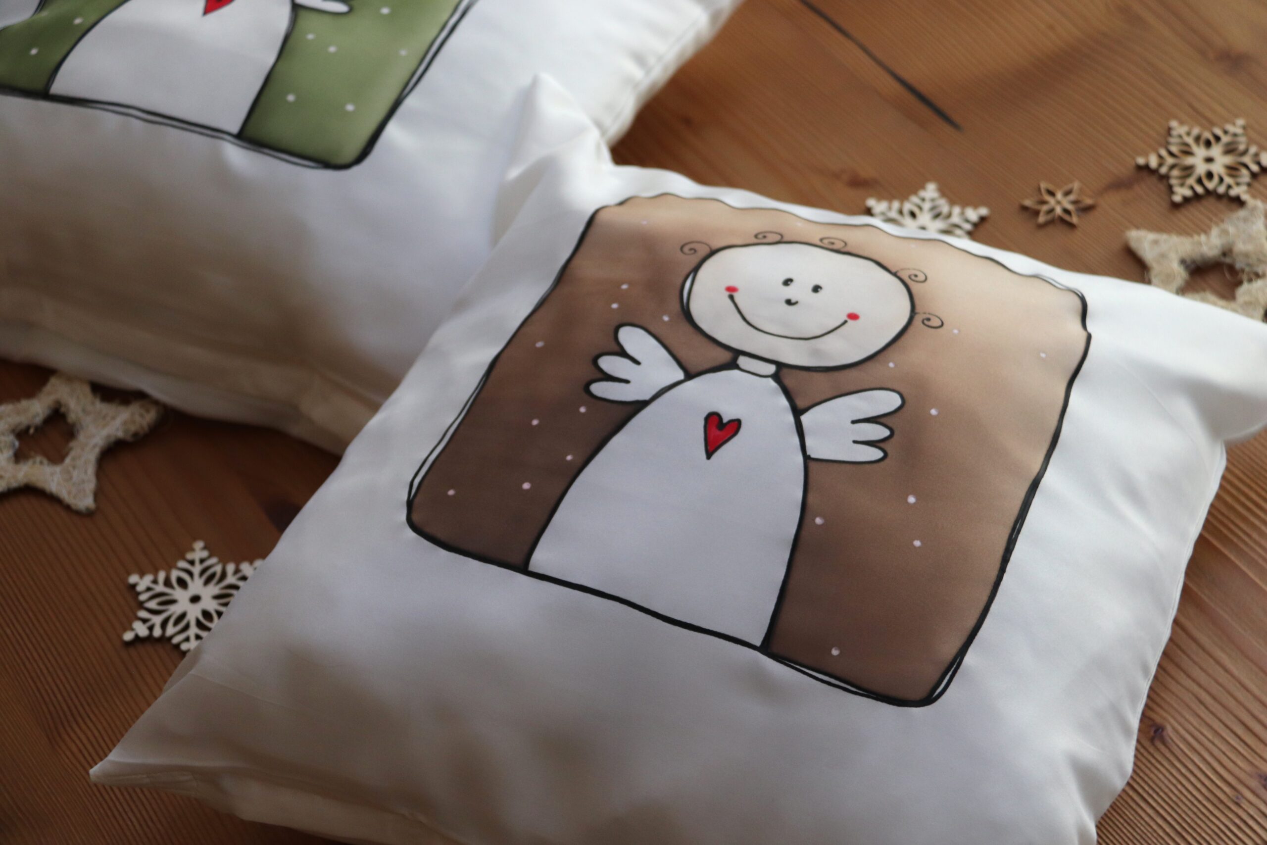 Maľovaná hodvábna obliečka ANJEL hnedý - Image 3