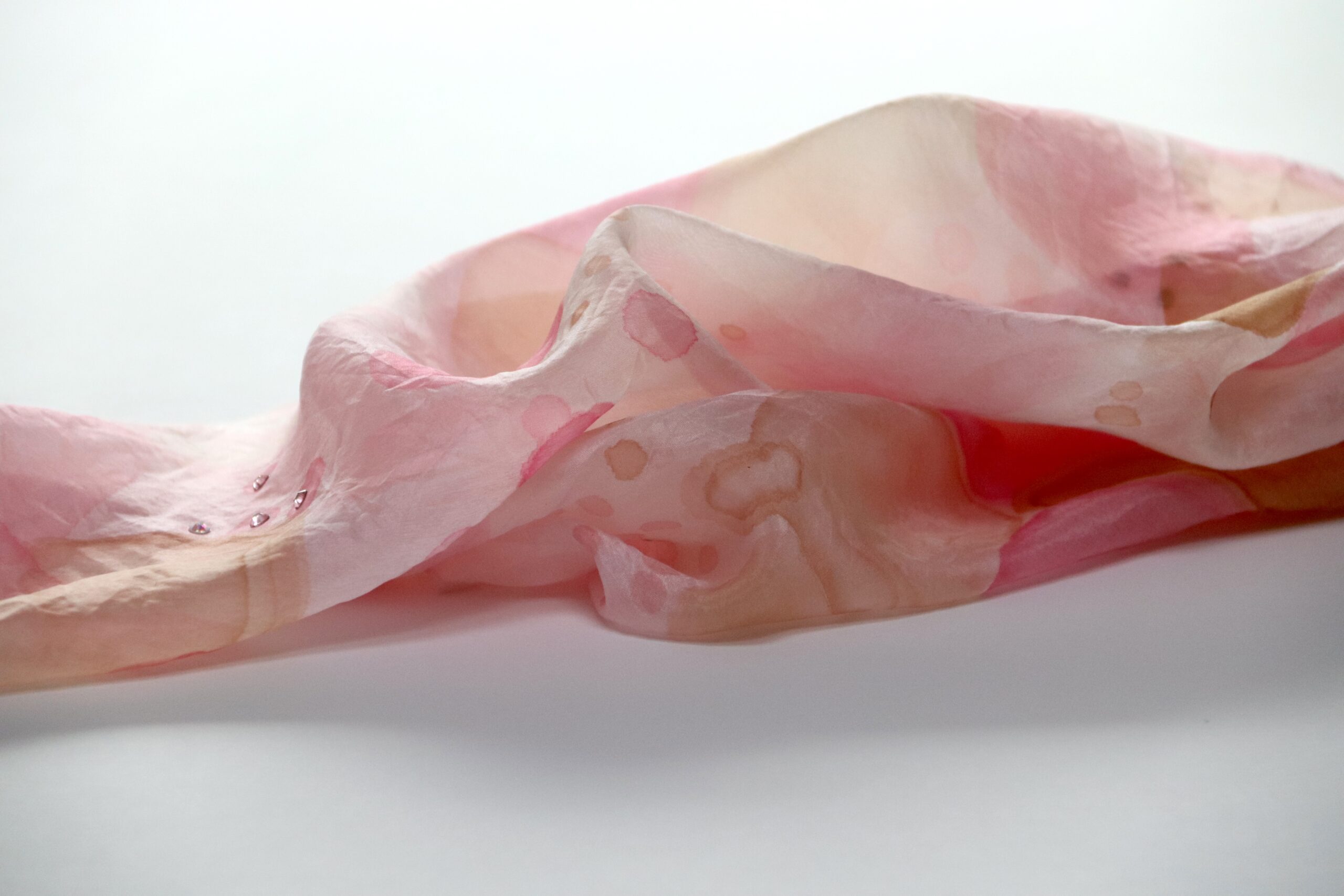 hodvábna šatka Ružová s kamienkami - Image 3