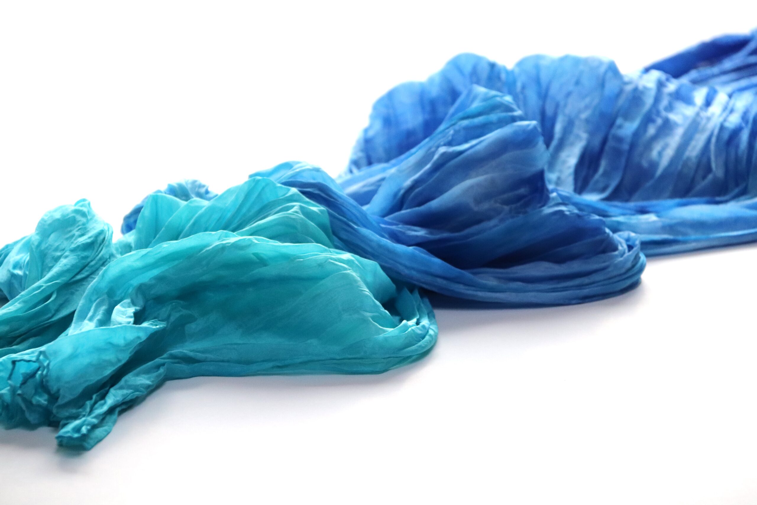 hodvábny šál modro tyrkysový