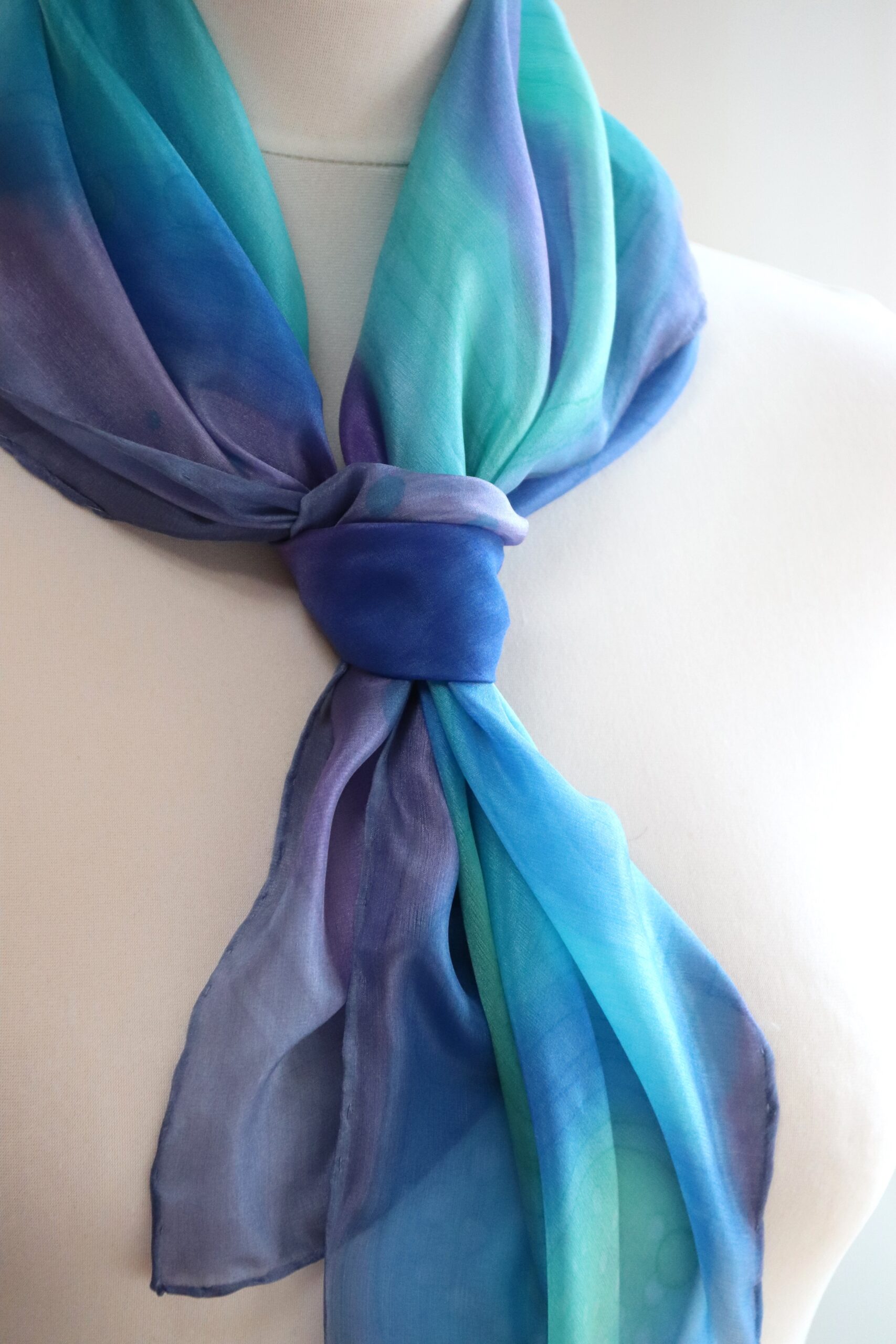 ručne maľovaná hodvábna šatka MELANŽ 2. – Obrázok 2