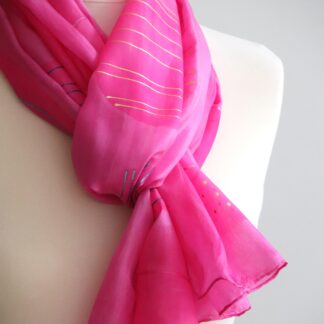 ručne maľovaný hodvábny šál MAGENTA ORNAMENTY